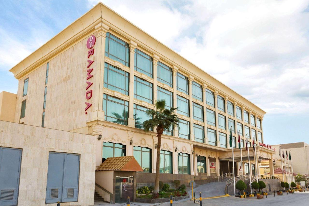 Ramada Riyadh Hotel Exterior foto